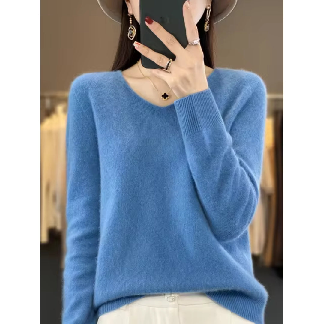 Amelia - Luxurious Sweater