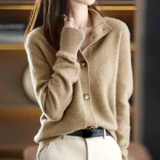 Elly | Classic Cardigan with Buttons